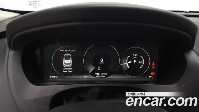 Jaguar F-Pace 2017 thumb 2