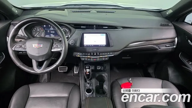 Cadillac XT4 2022 thumb 8
