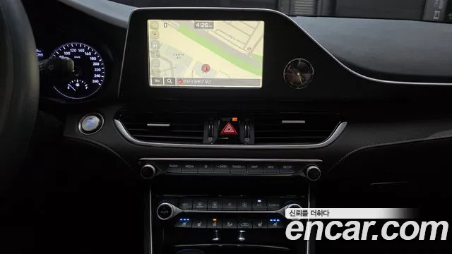 Hyundai Grandeur 2017 thumb 11