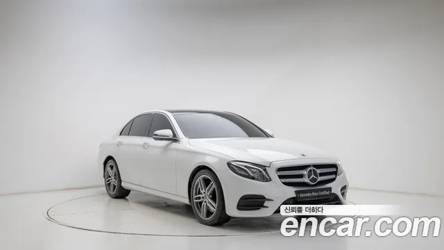 Mercedes-Benz E-Class 2020 thumb 8