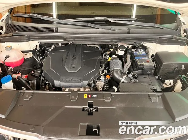 Kia Carnival 2021 thumb 4