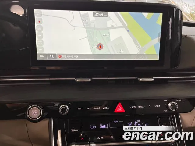Kia Carnival 2021 thumb 11