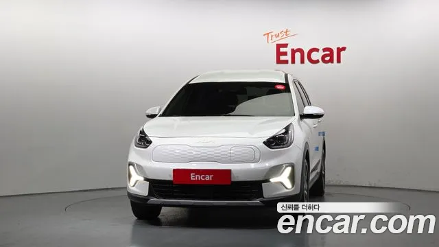Kia Niro Plus 2023 thumb 4