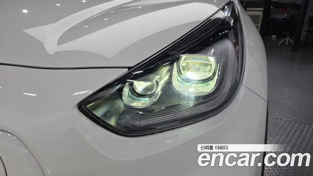 Kia Niro Plus 2023 thumb 2