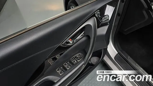 Hyundai Grandeur 2012 thumb 3