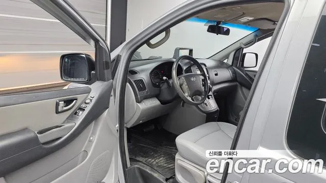 Hyundai Staria 2013 thumb 8