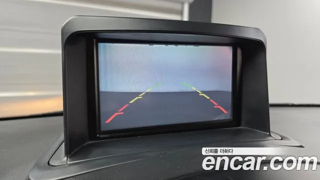 Hyundai Staria 2013 thumb 9