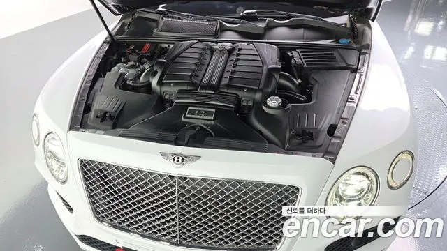 Bentley Bentayga 2018 thumb 8