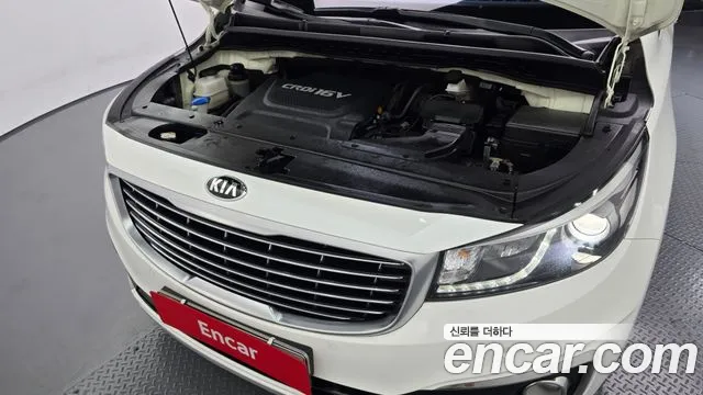 Kia Carnival 2017 thumb 12