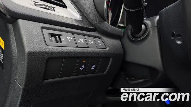 Hyundai Santafe 2016 thumb 8