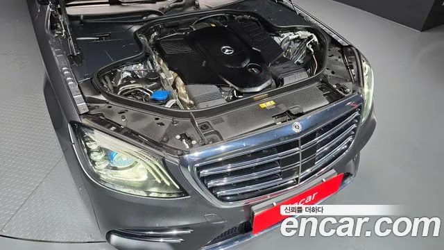 Mercedes-Benz S-Class 2019 thumb 12
