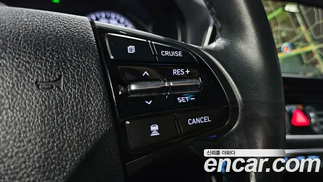 Hyundai Grandeur 2017 thumb 5