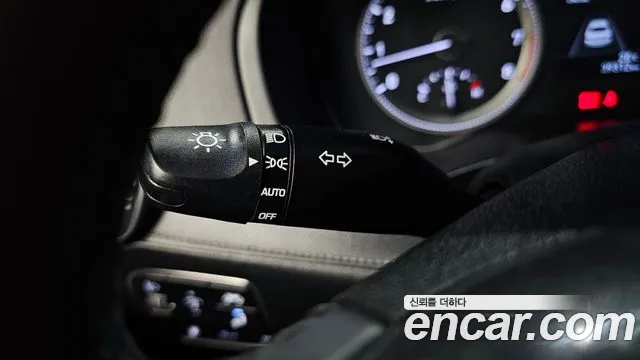 Hyundai Grandeur 2017 thumb 6