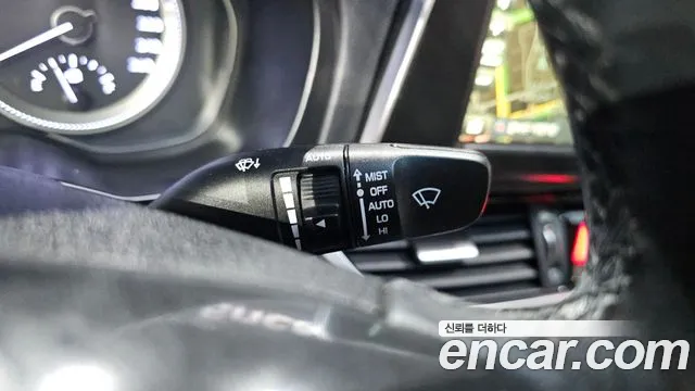 Hyundai Grandeur 2017 thumb 8
