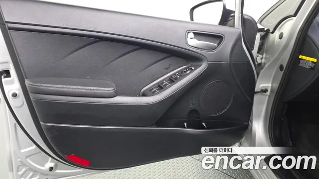 Kia K3 2015 thumb 7
