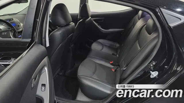 Hyundai Avante 2013 thumb 12
