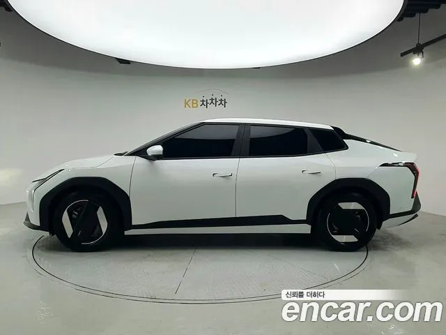 Kia EV4 2025 thumb 8
