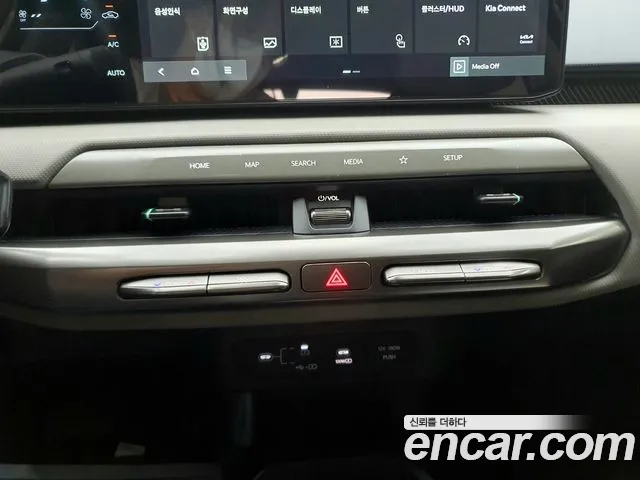 Kia EV4 2025 thumb 5