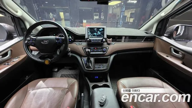 Hyundai Staria 2019 thumb 2