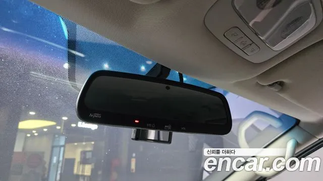 Hyundai Staria 2019 thumb 4
