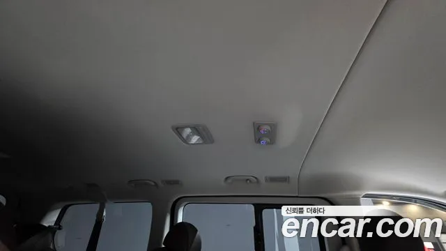 Hyundai Staria 2019 thumb 7