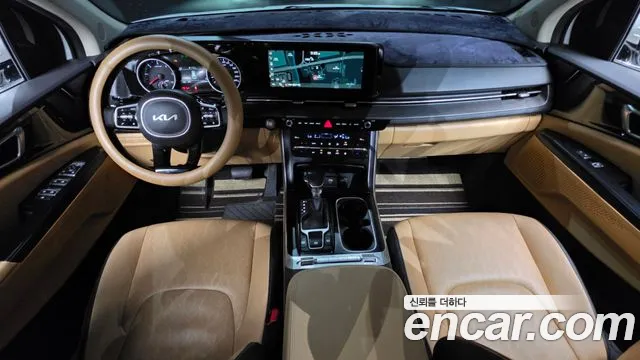 Kia Carnival 2021 thumb 5