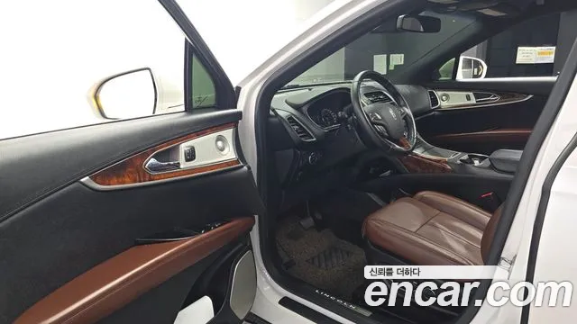 Lincoln MKX 2016 thumb 8