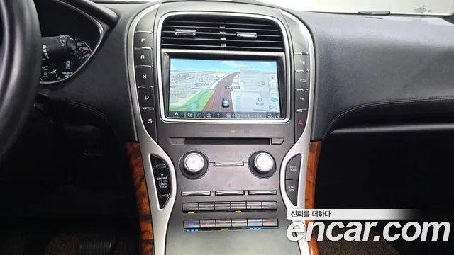 Lincoln MKX 2016 thumb 9