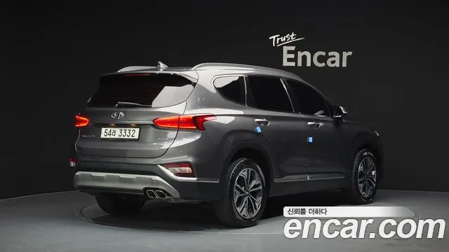Hyundai Santa Fe 2019 thumb 3