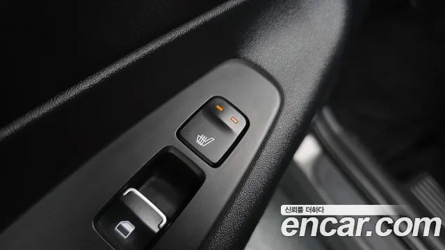 Hyundai Santa Fe 2019 thumb 4