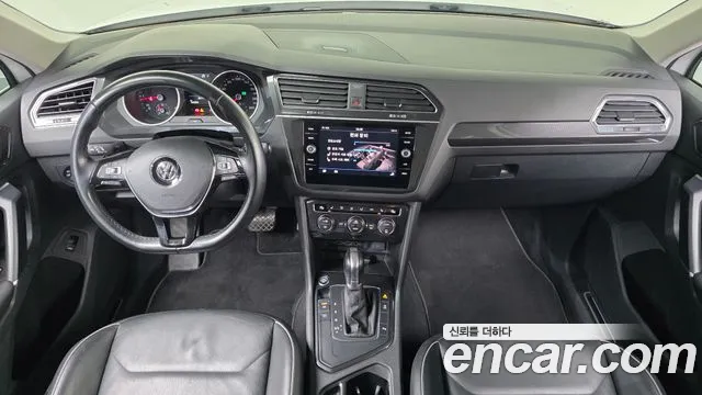Volkswagen Tiguan 2018 thumb 10
