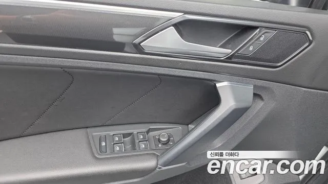 Volkswagen Tiguan 2018 thumb 9