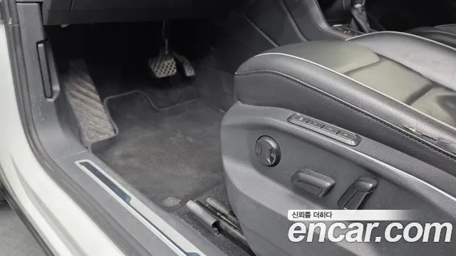 Volkswagen Tiguan 2018 thumb 5