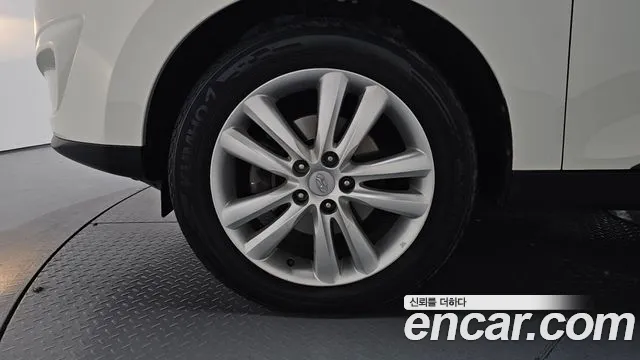 Hyundai ix 2012 thumb 6