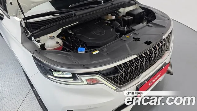 Kia Carnival 2023 thumb 2