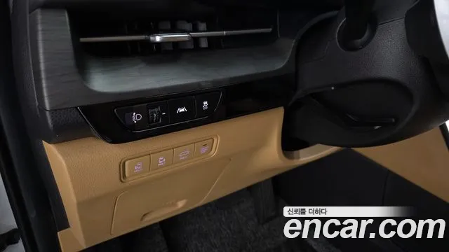 Kia Carnival 2023 thumb 11