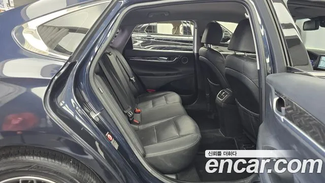 Hyundai Grandeur 2017 thumb 8