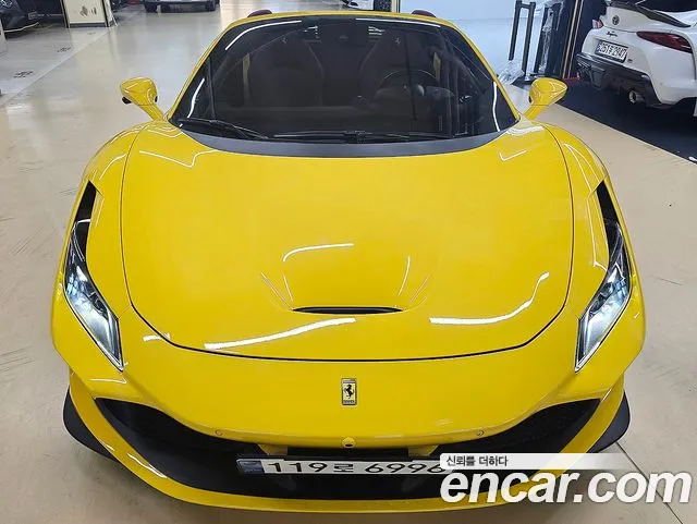 Ferrari F8 2021 thumb 10