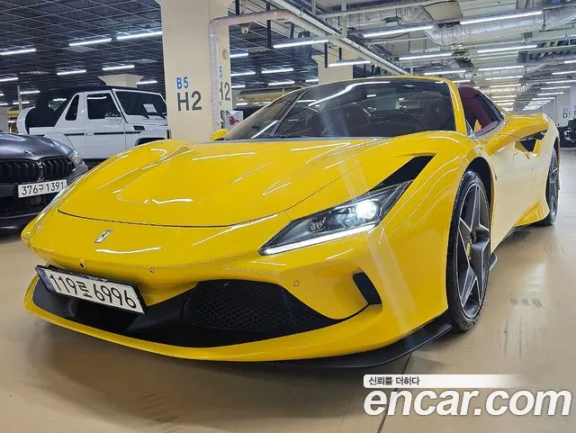 Ferrari F8 2021 thumb 8