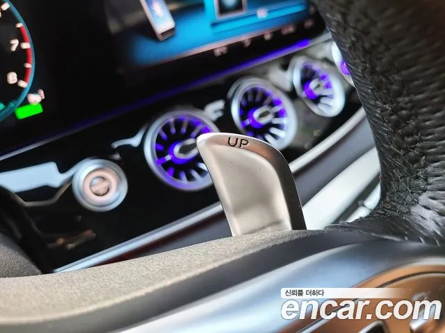 Mercedes-Benz AMG GT 2019 thumb 8