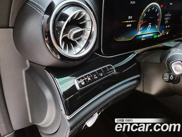 Mercedes-Benz AMG GT 2019 thumb 9