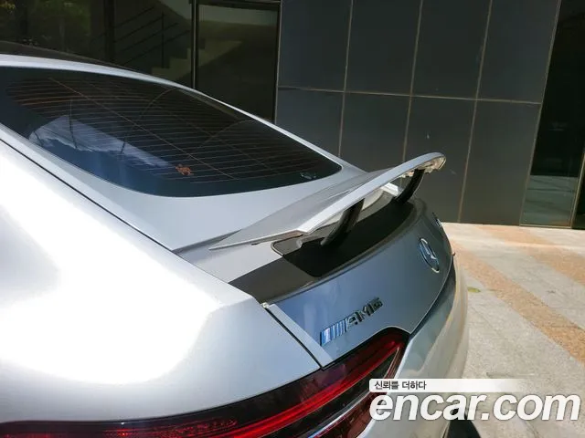 Mercedes-Benz AMG GT 2019 thumb 6