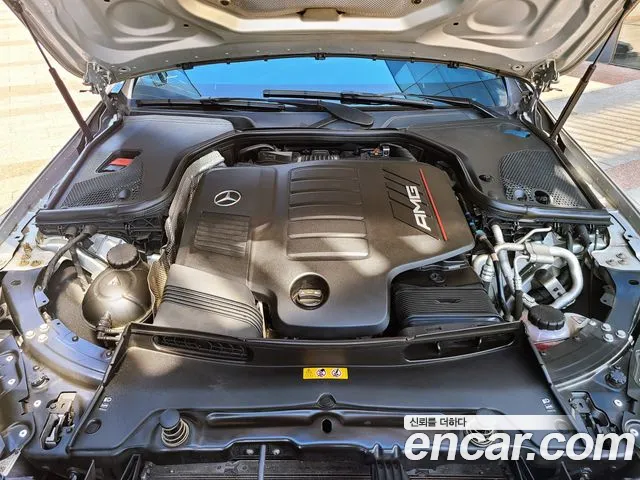 Mercedes-Benz AMG GT 2019 thumb 4