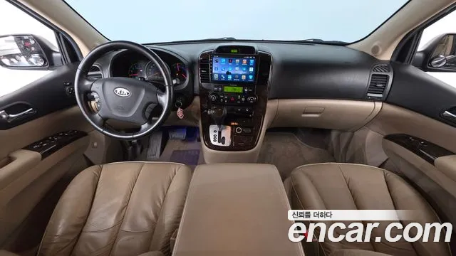 Kia Canival 2010 thumb 5