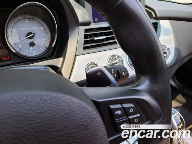BMW Z4 2012 thumb 8