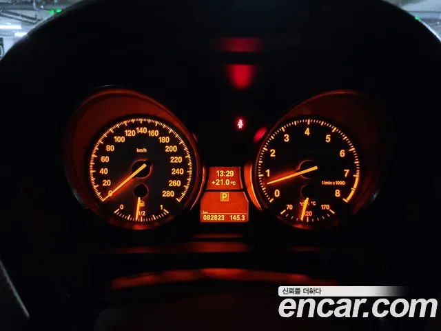 BMW Z4 2012 thumb 9