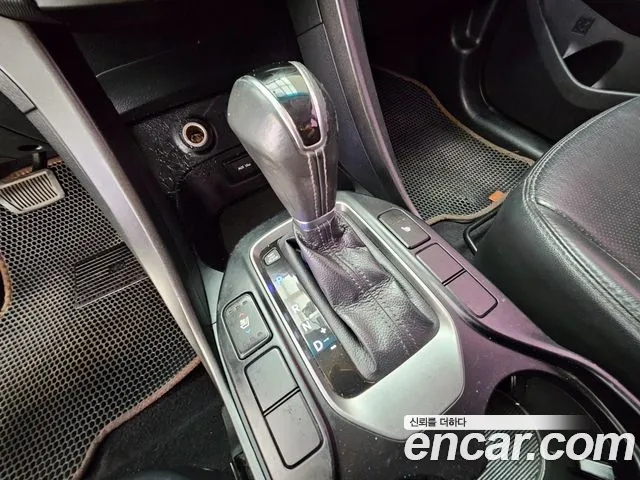 Hyundai Санта Фе 2012 thumb 5