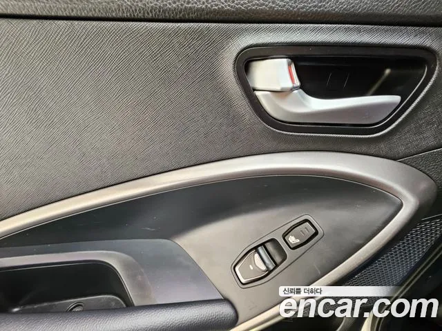 Hyundai Санта Фе 2012 thumb 9