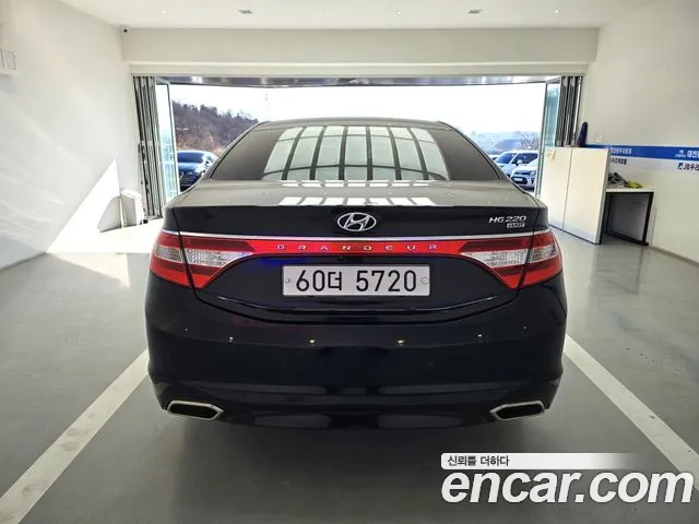 Hyundai Grandeur 2014 thumb 6