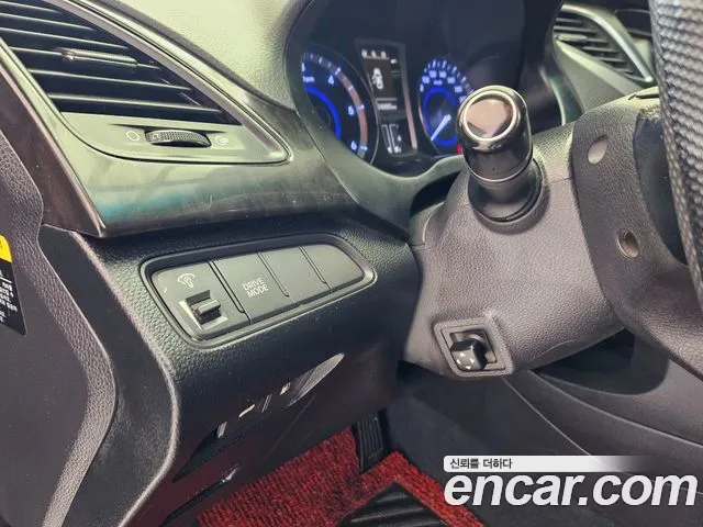 Hyundai Grandeur 2014 thumb 3